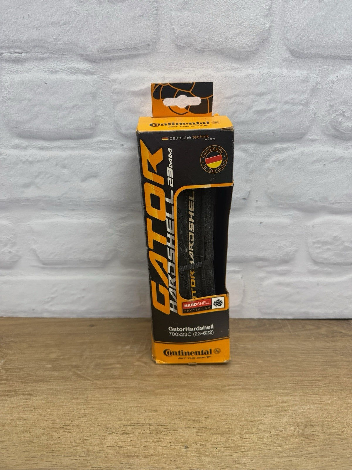 Continental Gator Hard shell 700x23 Tires