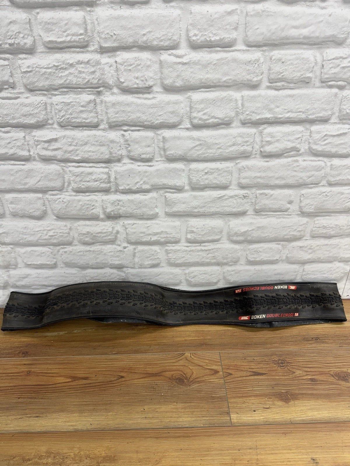 700c IRC Boken 700x38 Tubeless Ready Road Gravel Touring Bike Tires Folding