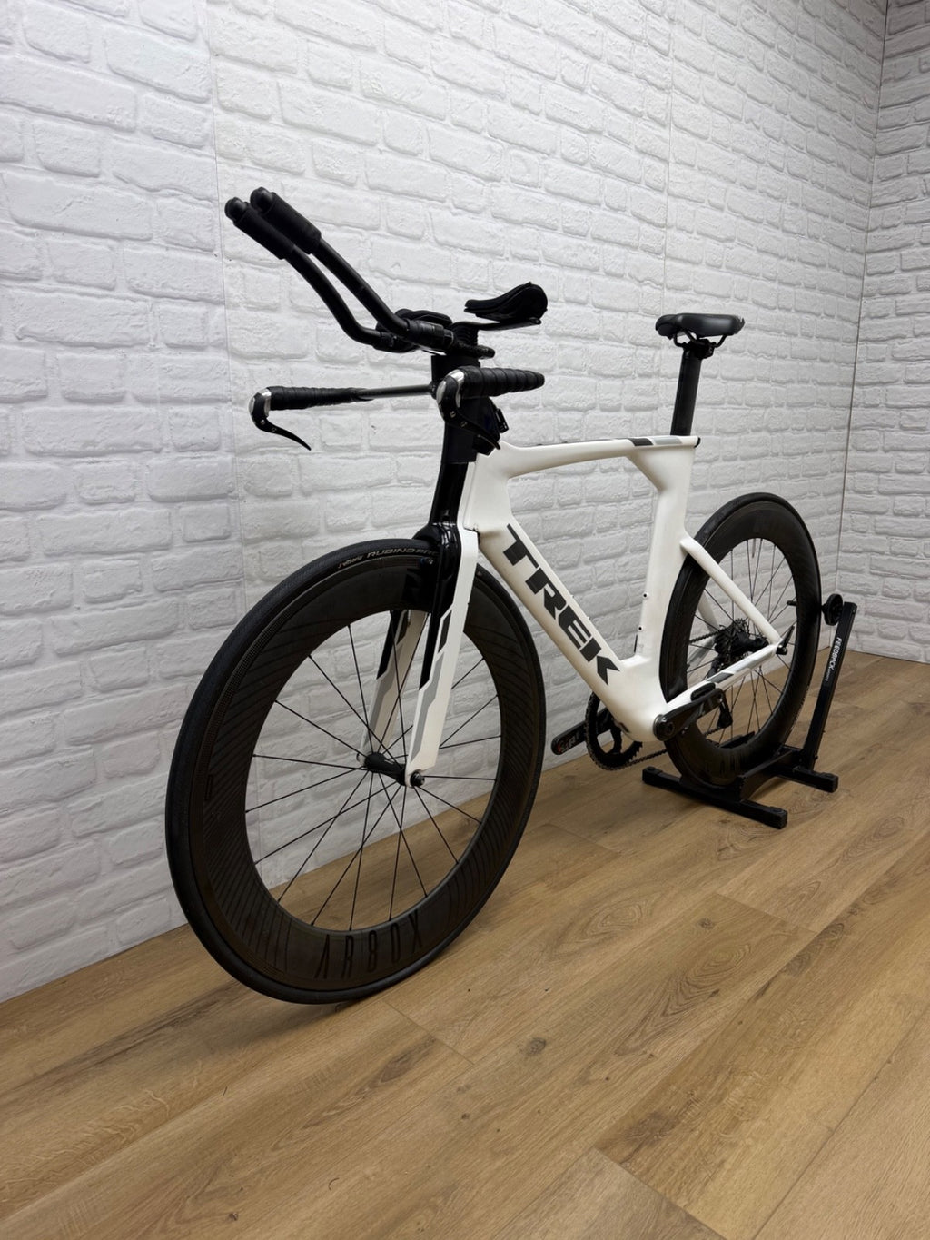 Trek Speed Concept Large Triathlon Bike