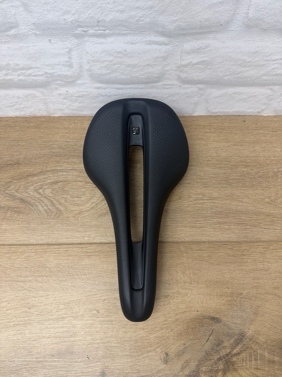 Bontrager Verse performance bike saddle 