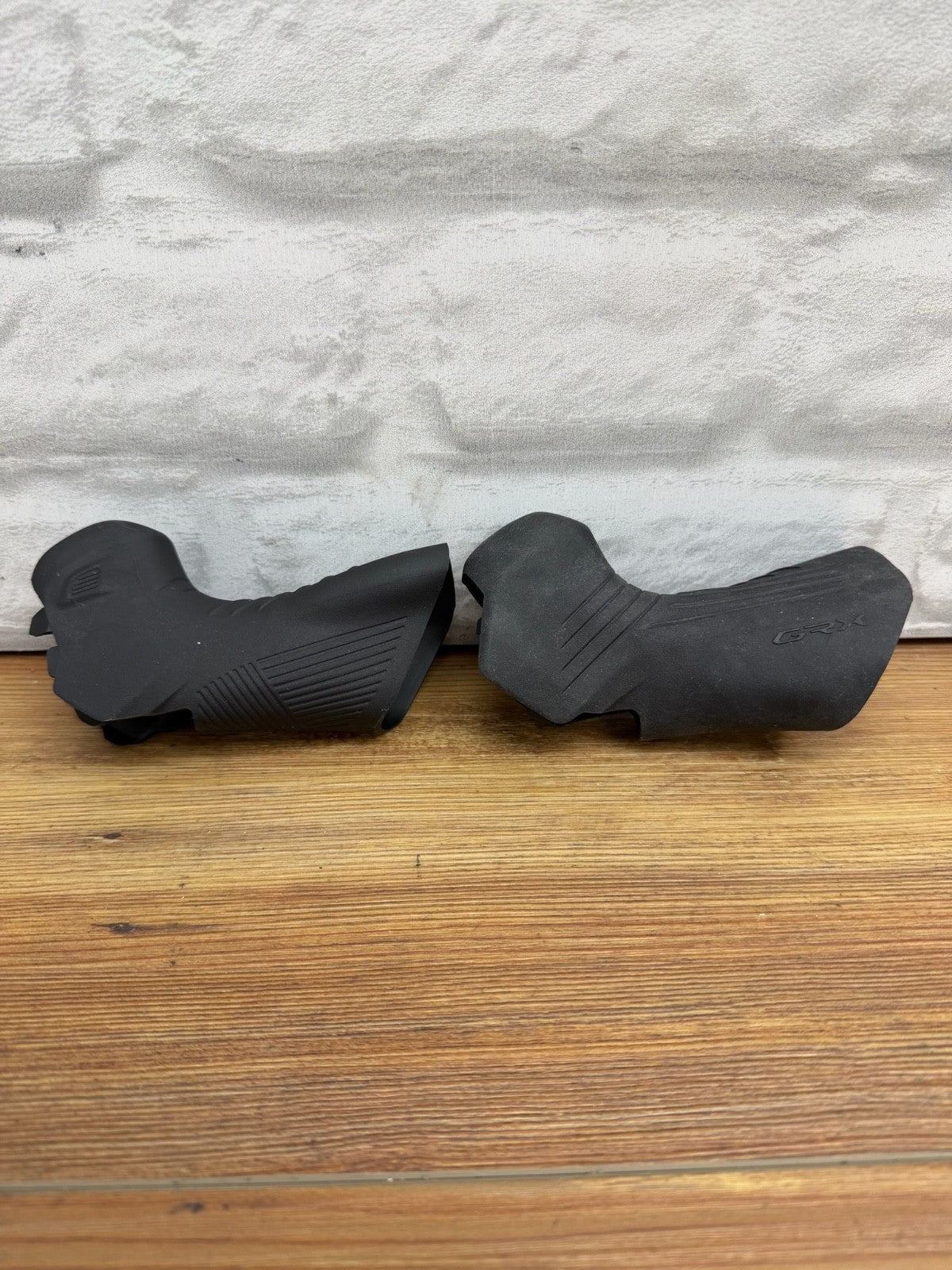 Shimano ST-RX815 Bracket Cover RIGHT ONLY For GRX Di2 Shifters