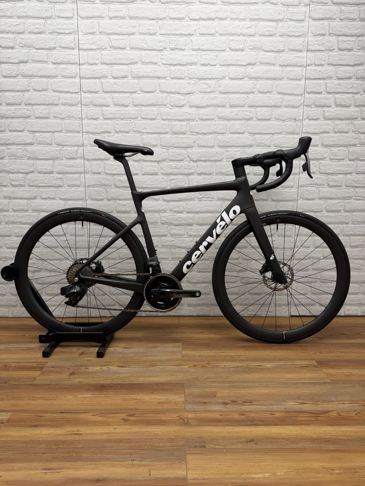 Cervelo Caledonia 54cm eTap Road Bike