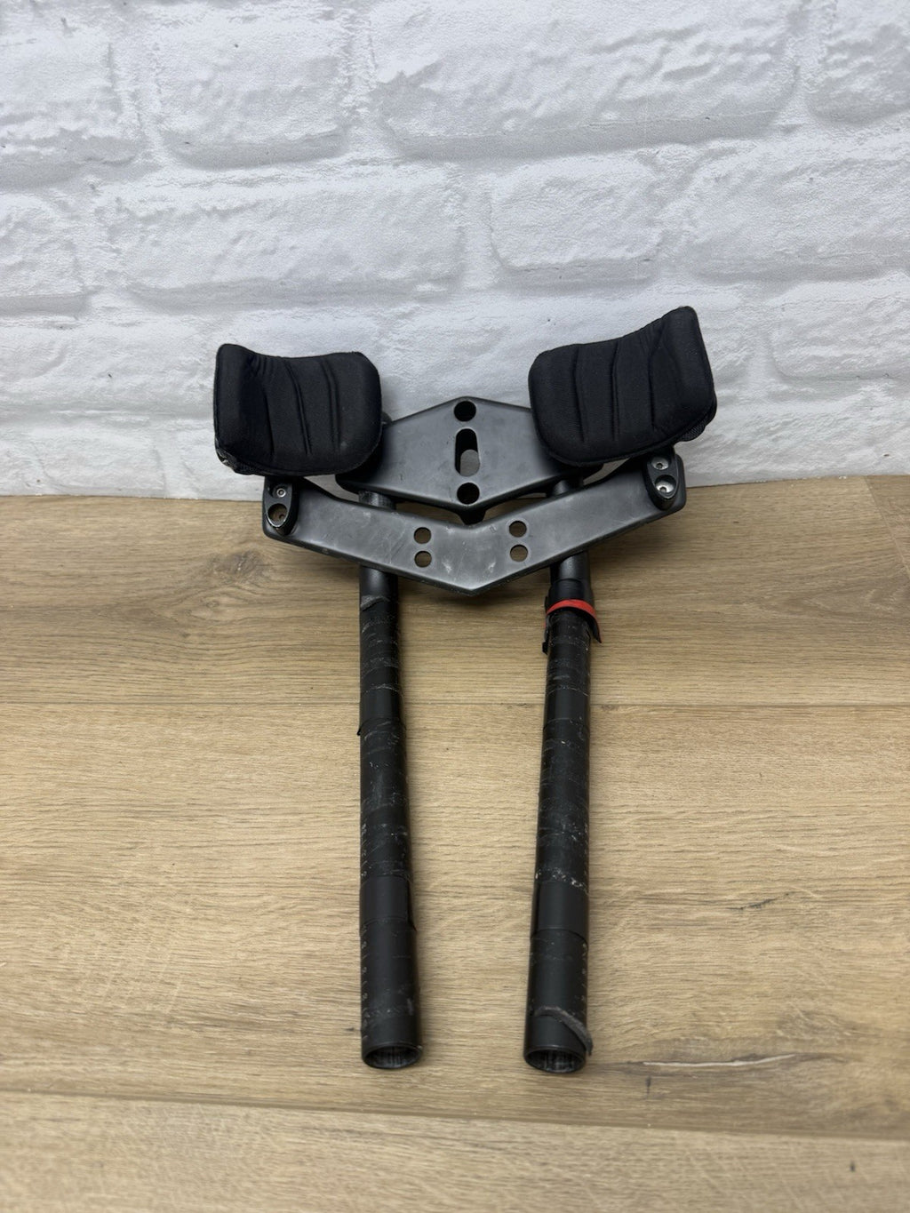 Giant Trinity Advanced Pro Aerobar Cockpit TT Triathlon Extensions Armrests