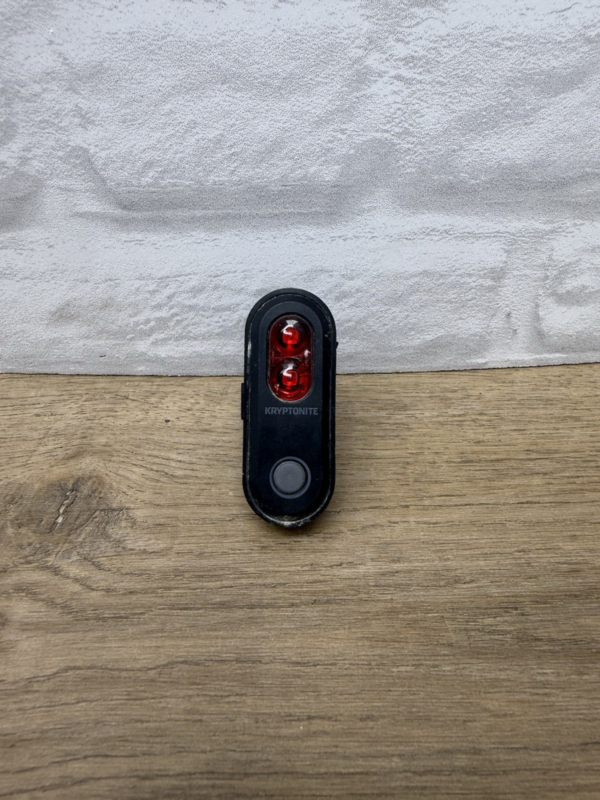  Kryptonite Avenue R-45 Rear Bike Light Red LED Taillight USB Rechargeable Strap