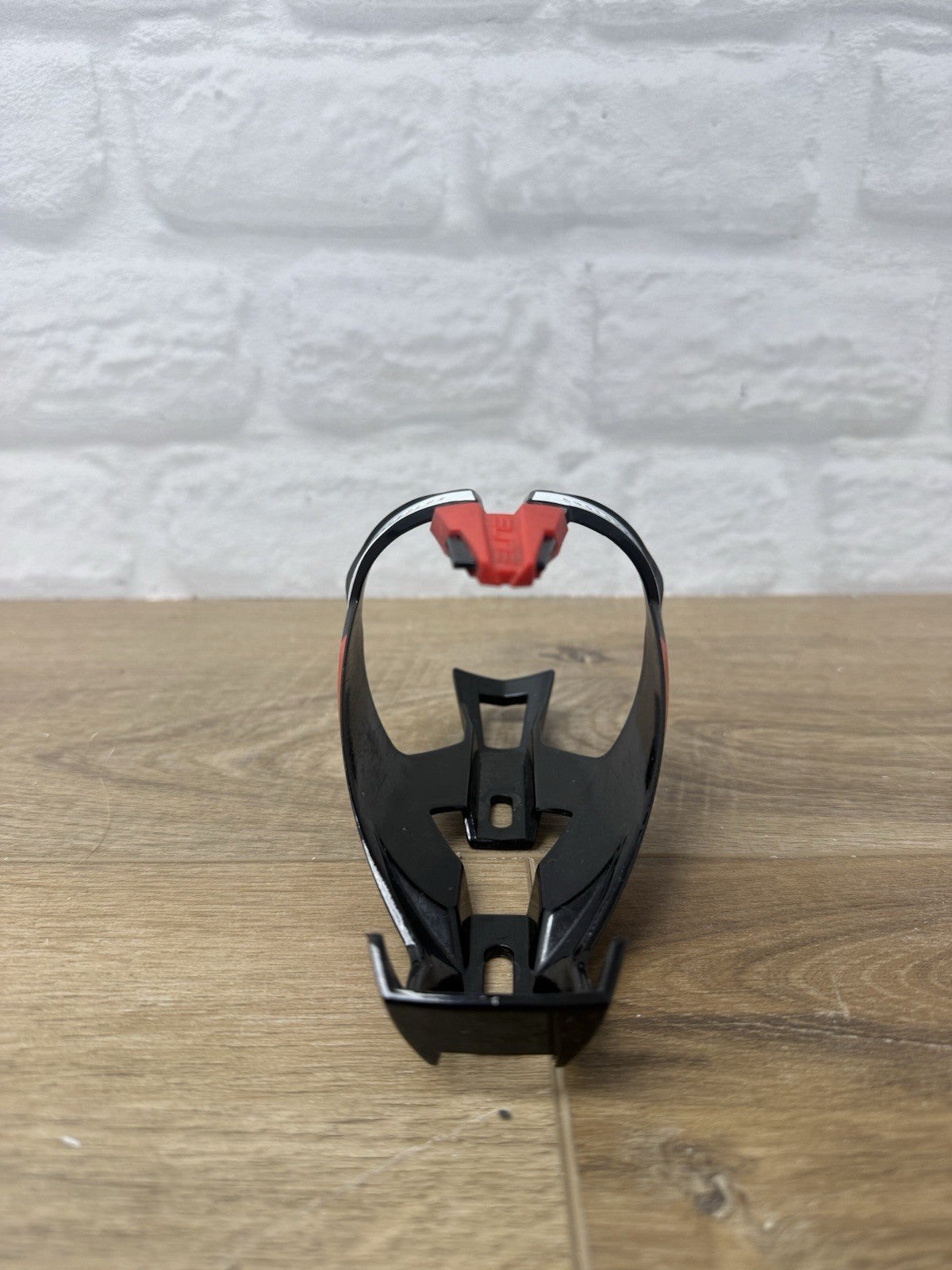 Elite Custom Race Plus bottle cage