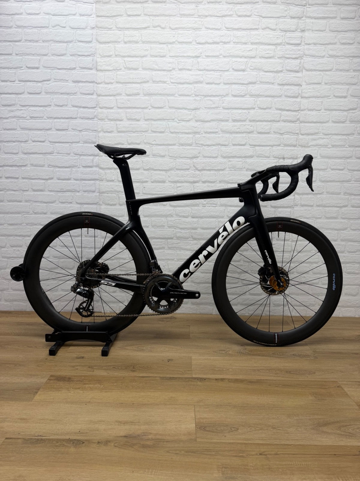 Cervelo S5 56cm Road Bike