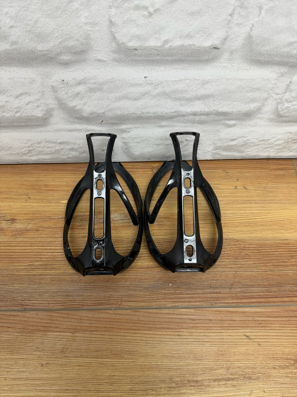 Specialized Rib Cage II Bottle Cages (Pair) - Glossy Black 