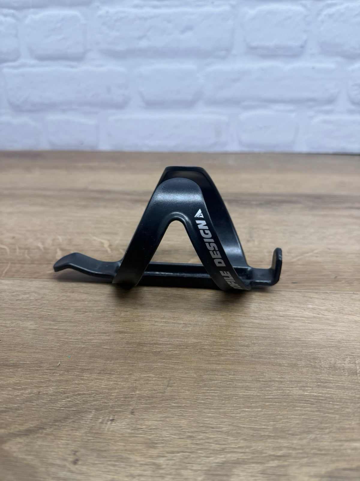Profile Design Axis Kage bicycle water bottle cage
