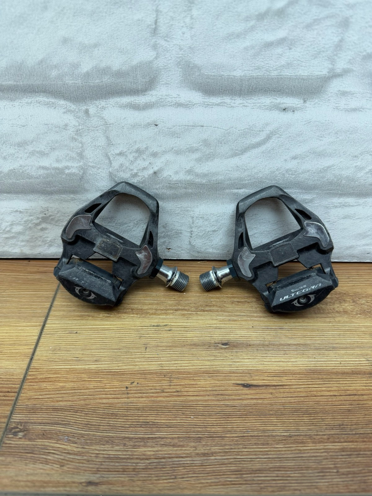 Shimano Ultegra PD-R8000 Clipless Road Bike Pedals