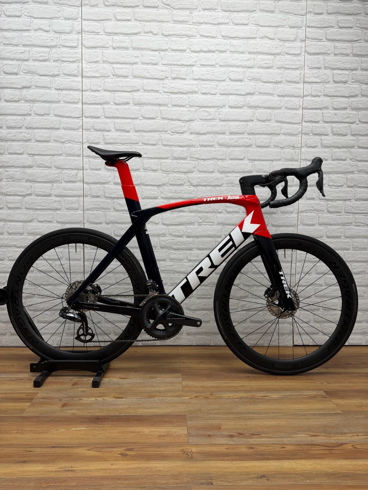 Trek Madone SLR 7 Project One Team Segafredo Edition 58cm