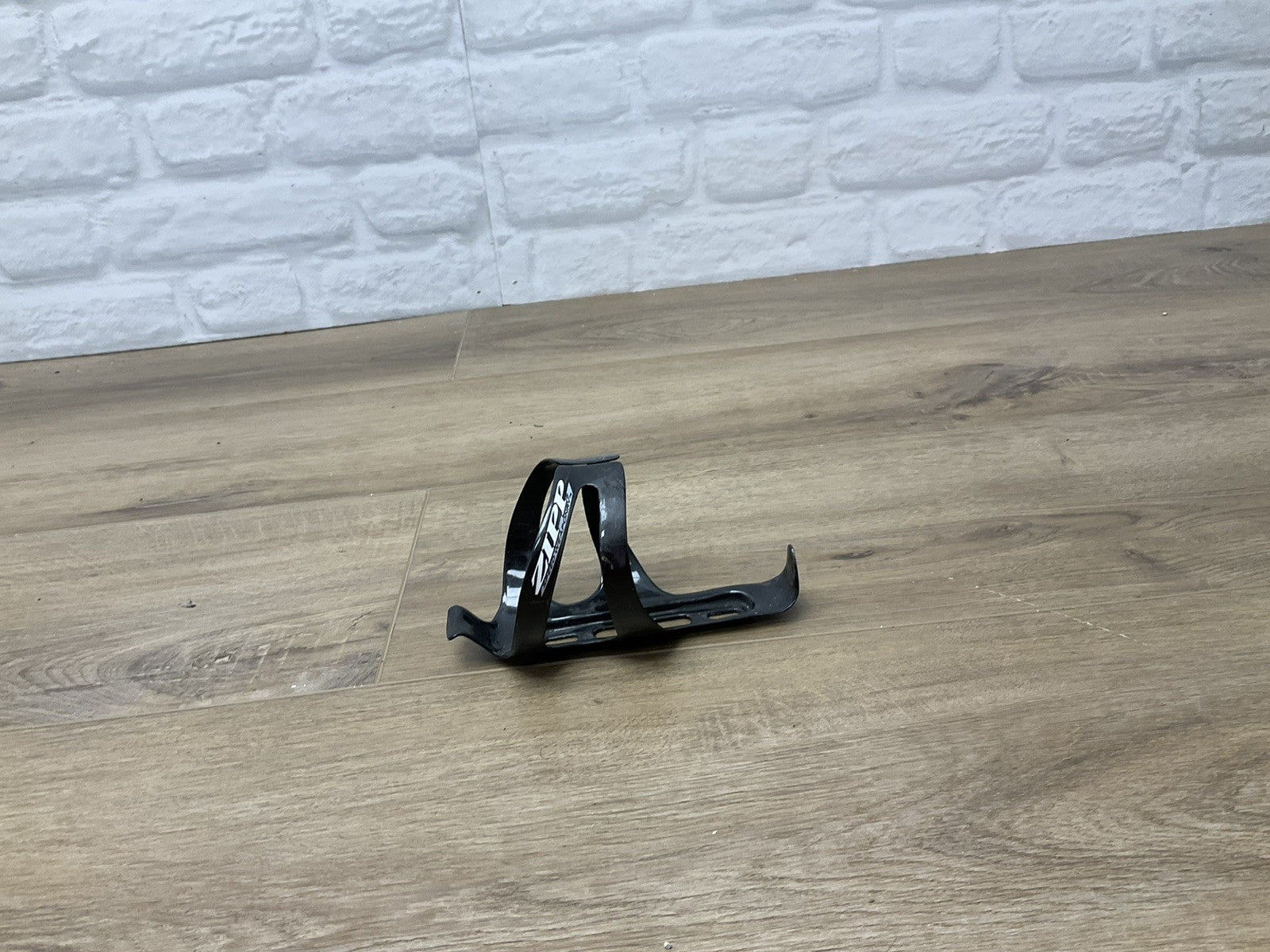 Zipp Speed Carbon Fiber Bicycle Water Bottle Cage Black Gloss