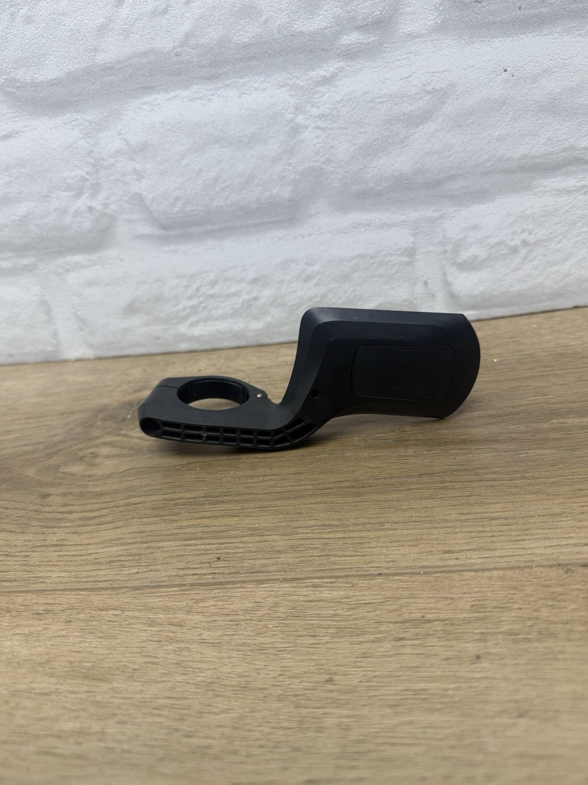 Wahoo Elemnt Bolt Aero Out-Front Mount