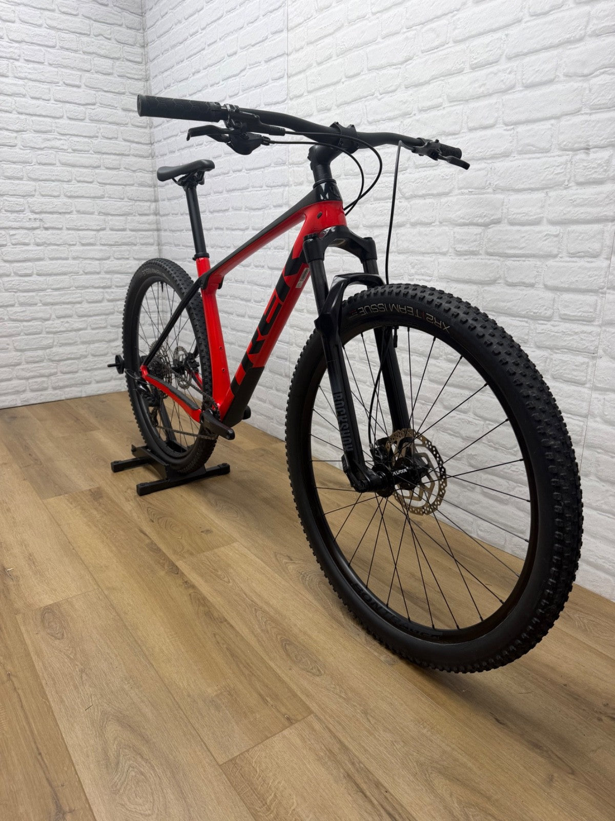 Trek Pro Caliber 9.5 Medium/Large 2024
