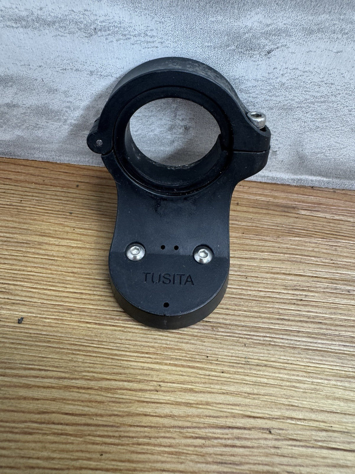 Garmin Varia Seat-Post Mount – Quarter Turn Rear Bike Radar & Light Attachment