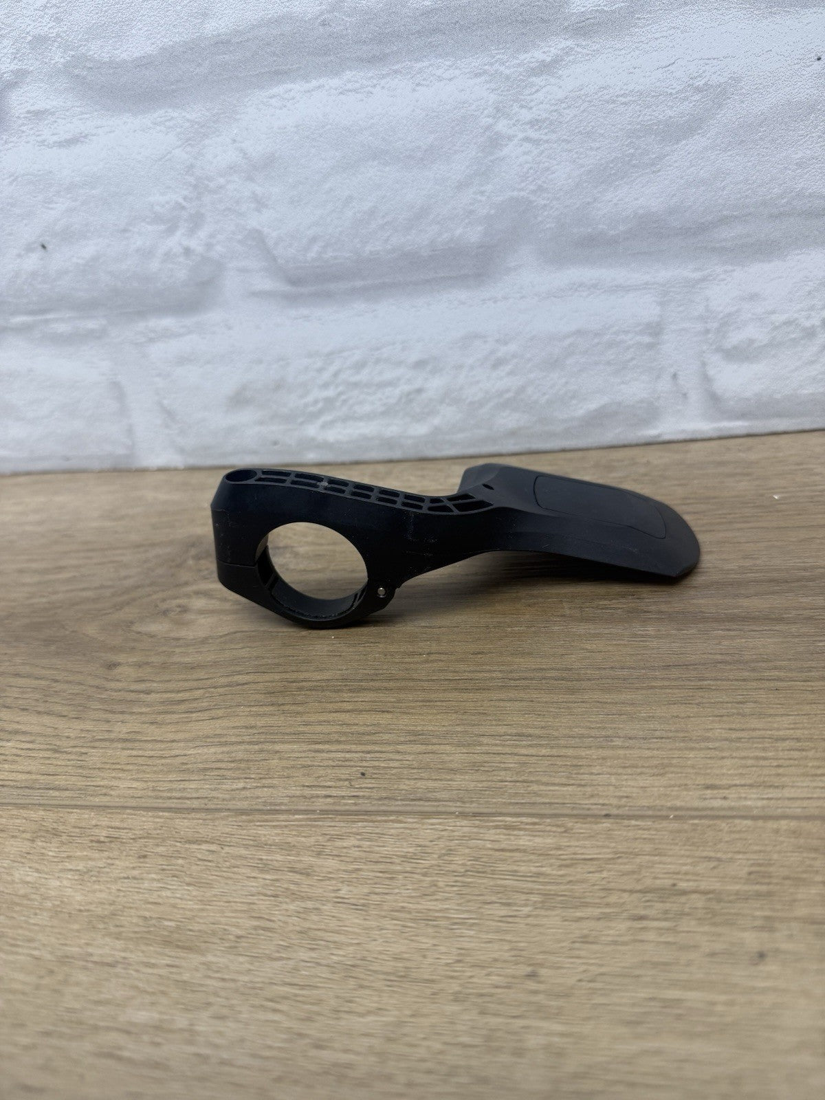 Wahoo Elemnt Bolt Aero Out-Front Mount