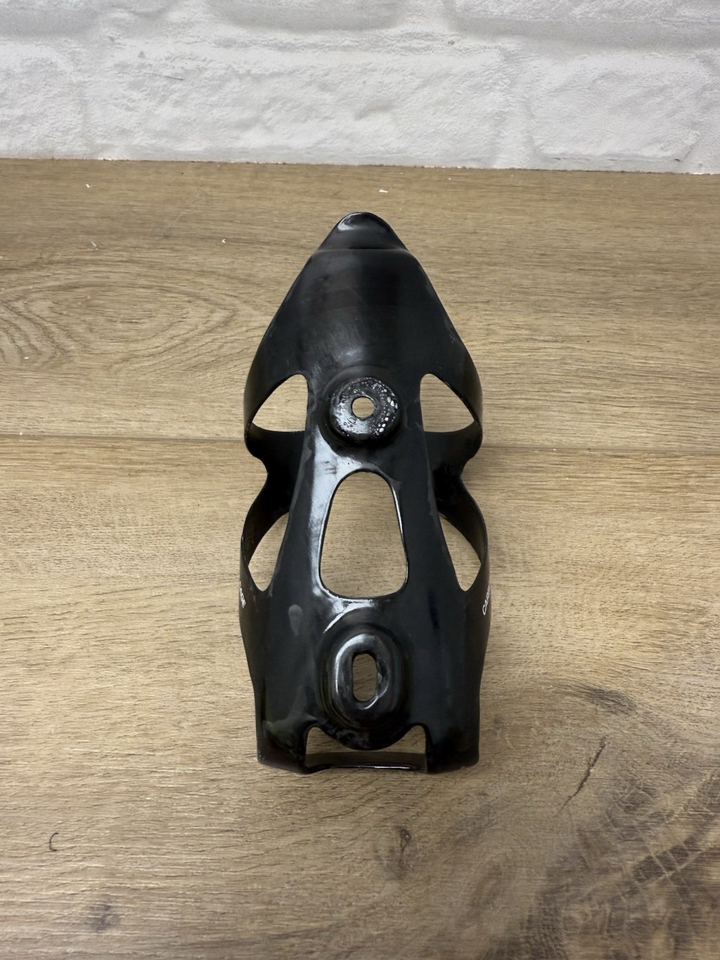 Wiel full carbon water bottle cage