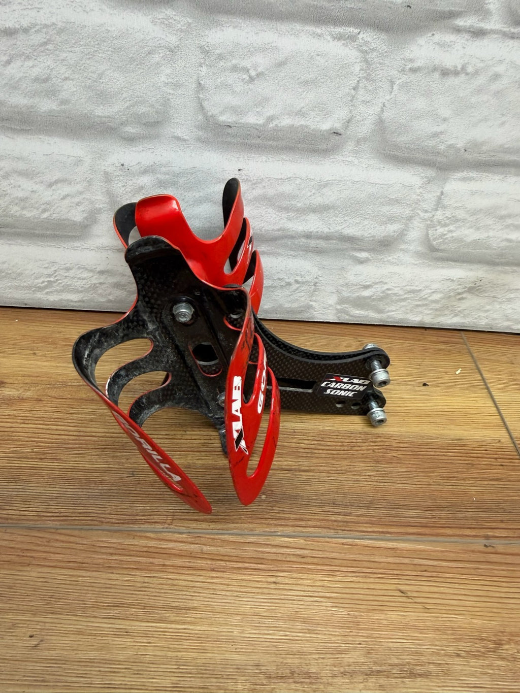  XLAB Carbon Bottle Cages + Wing Water Bottle Cage Mount