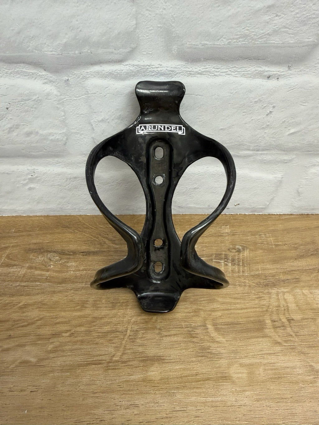 Arundel Mandible carbon fiber water bottle cage