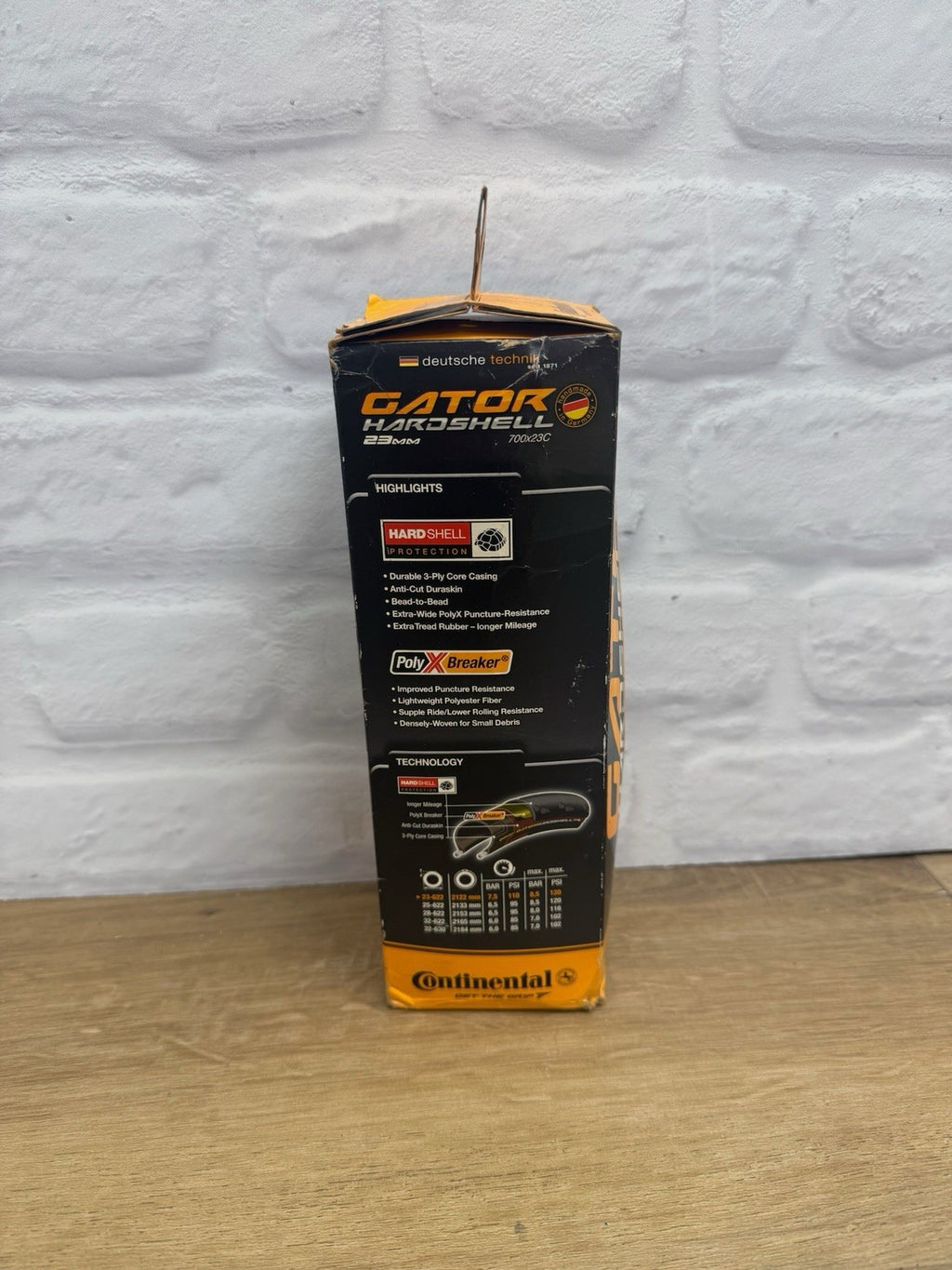 Continental Gator Hard shell 700x23 Tires