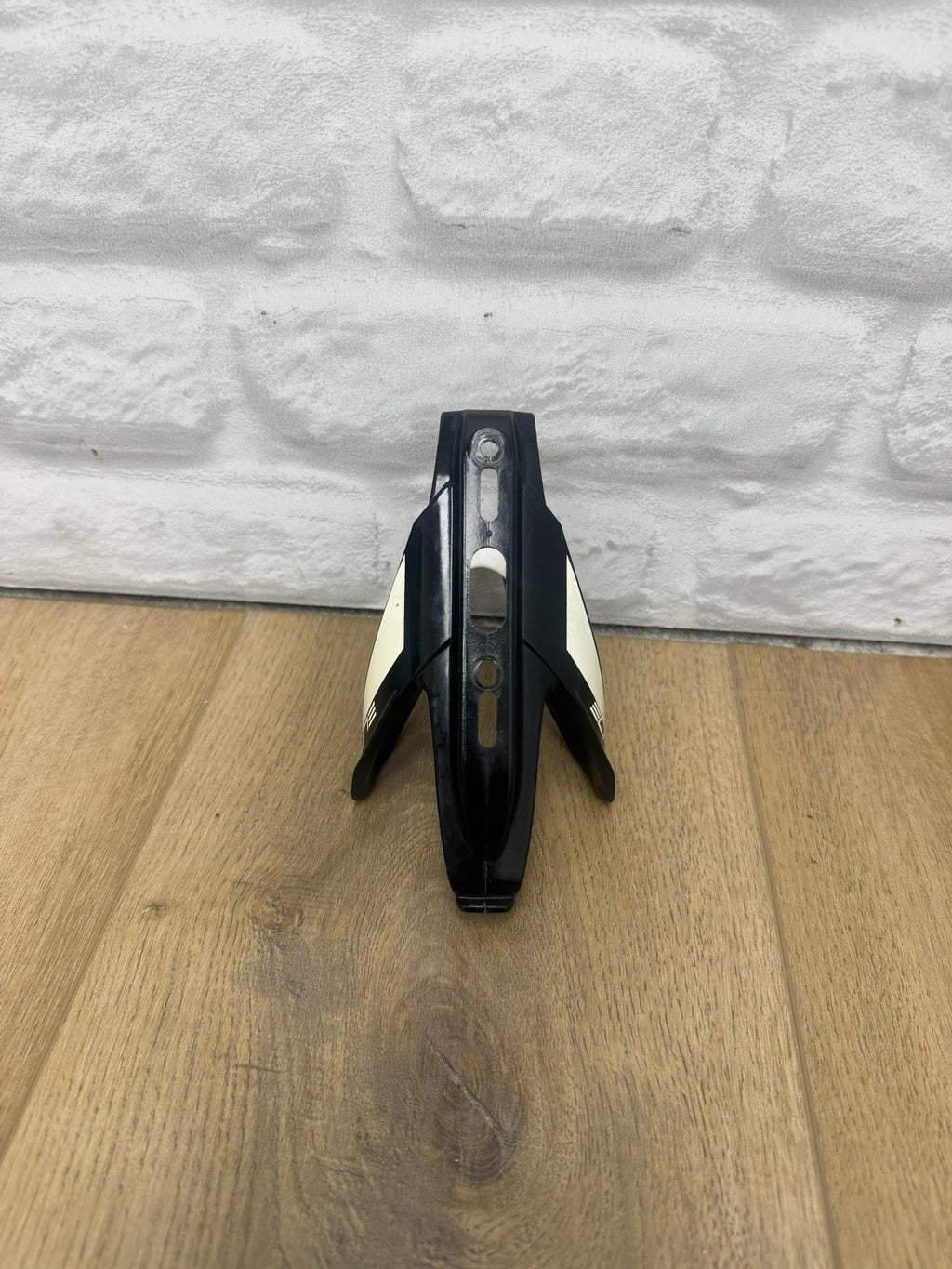 Elite Custom Race Skin Black/White Water Bottle Cage