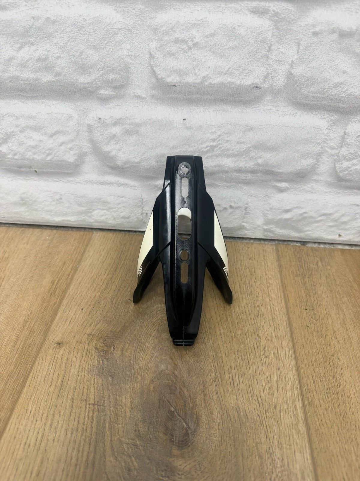 Elite Custom Race Skin Black/White Water Bottle Cage