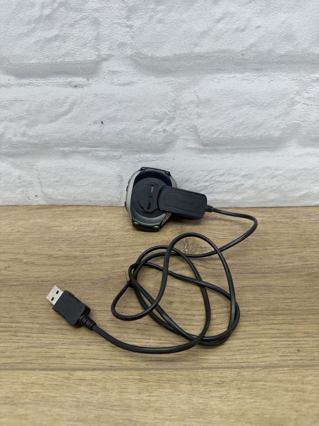 Garmin Forerunner 910XT GPS Multisport Triathlon Watch Head Unit with Charger