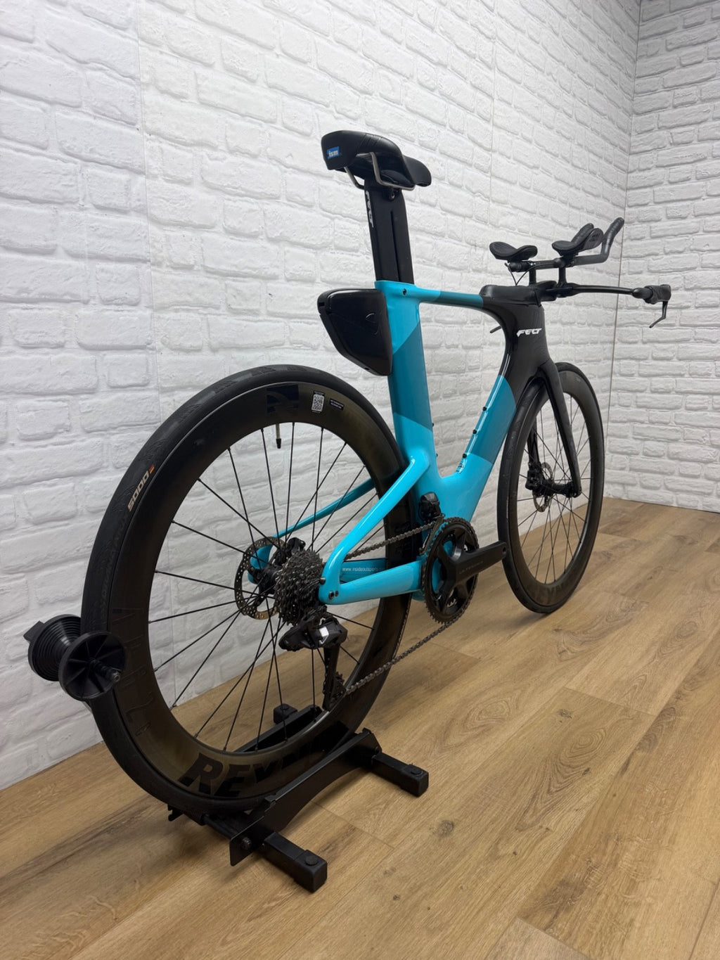 Felt IA Large Triathlon Bike