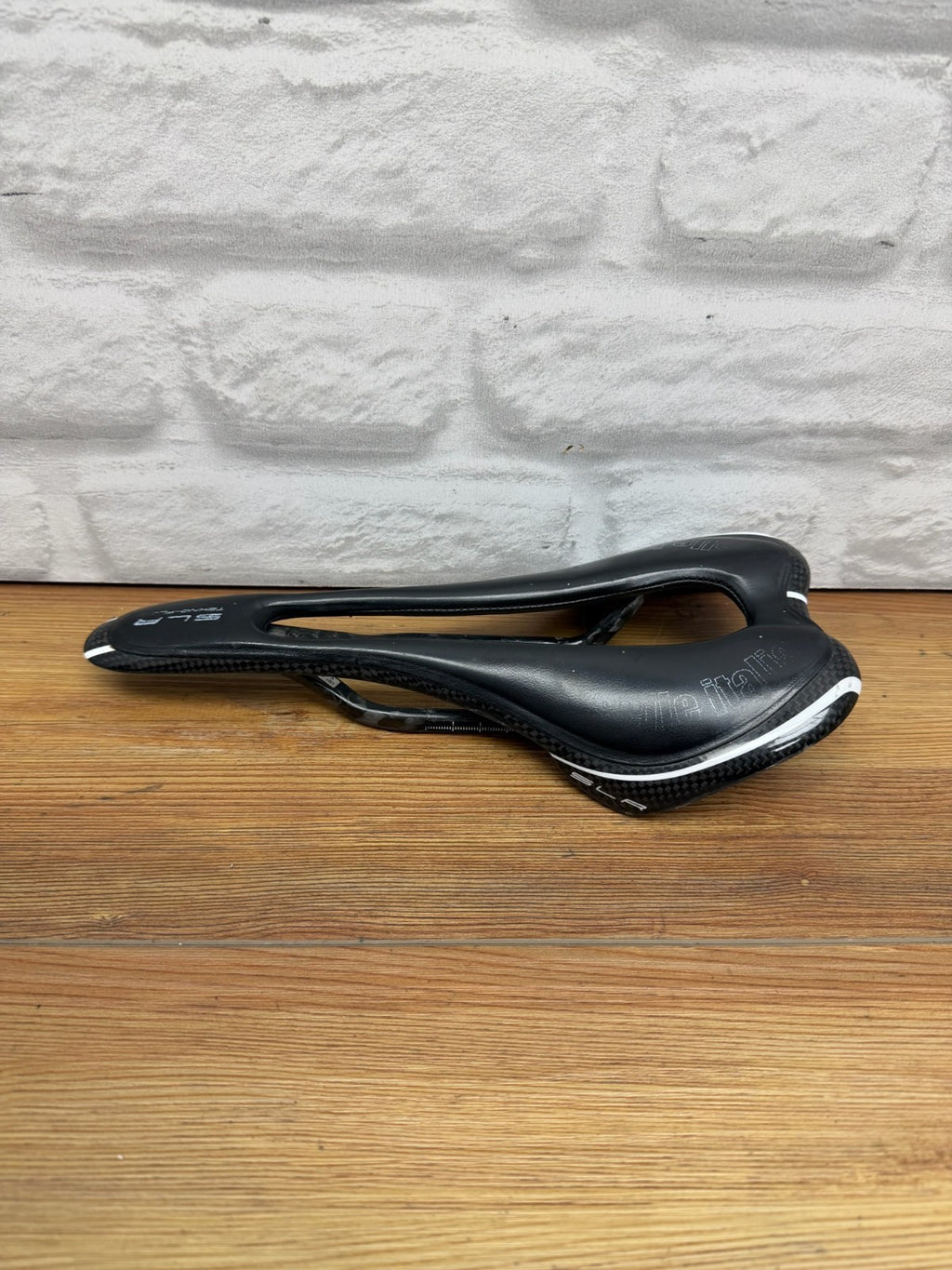 Selle Italia SLR Tekno Flow saddle