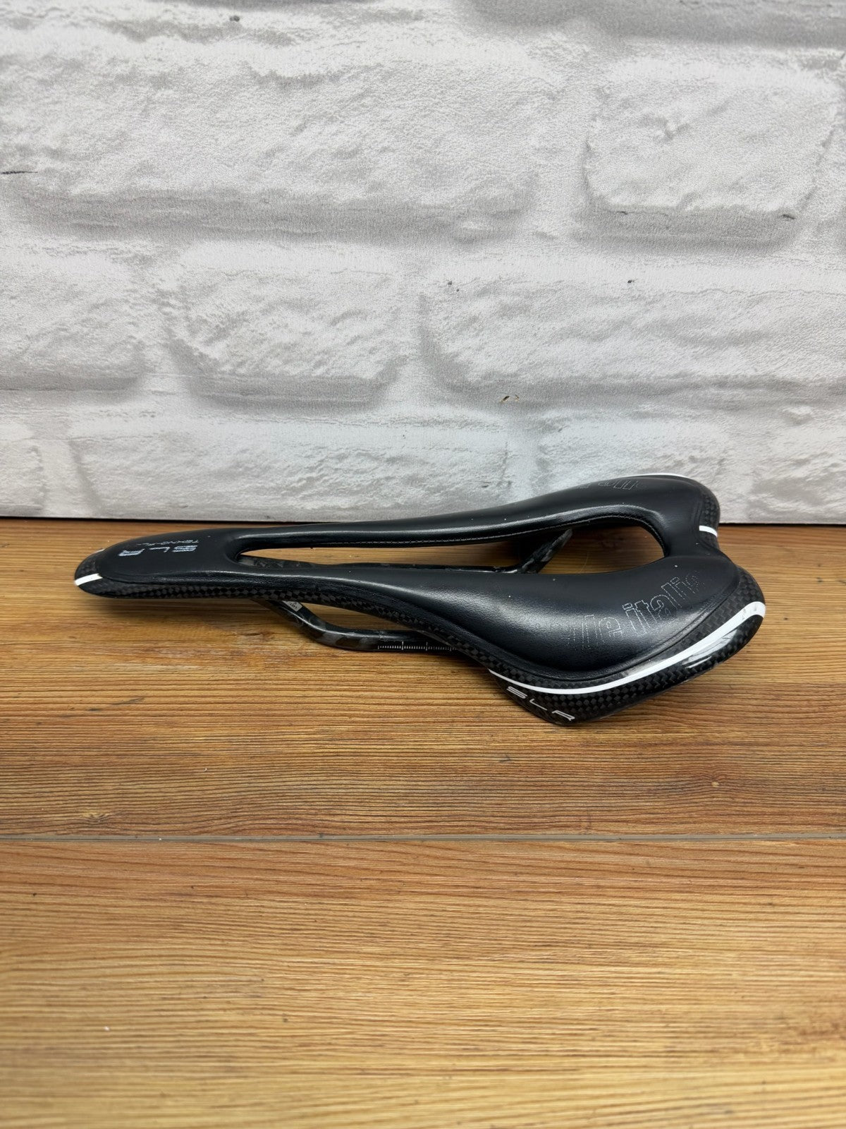 Selle Italia SLR Tekno Flow saddle