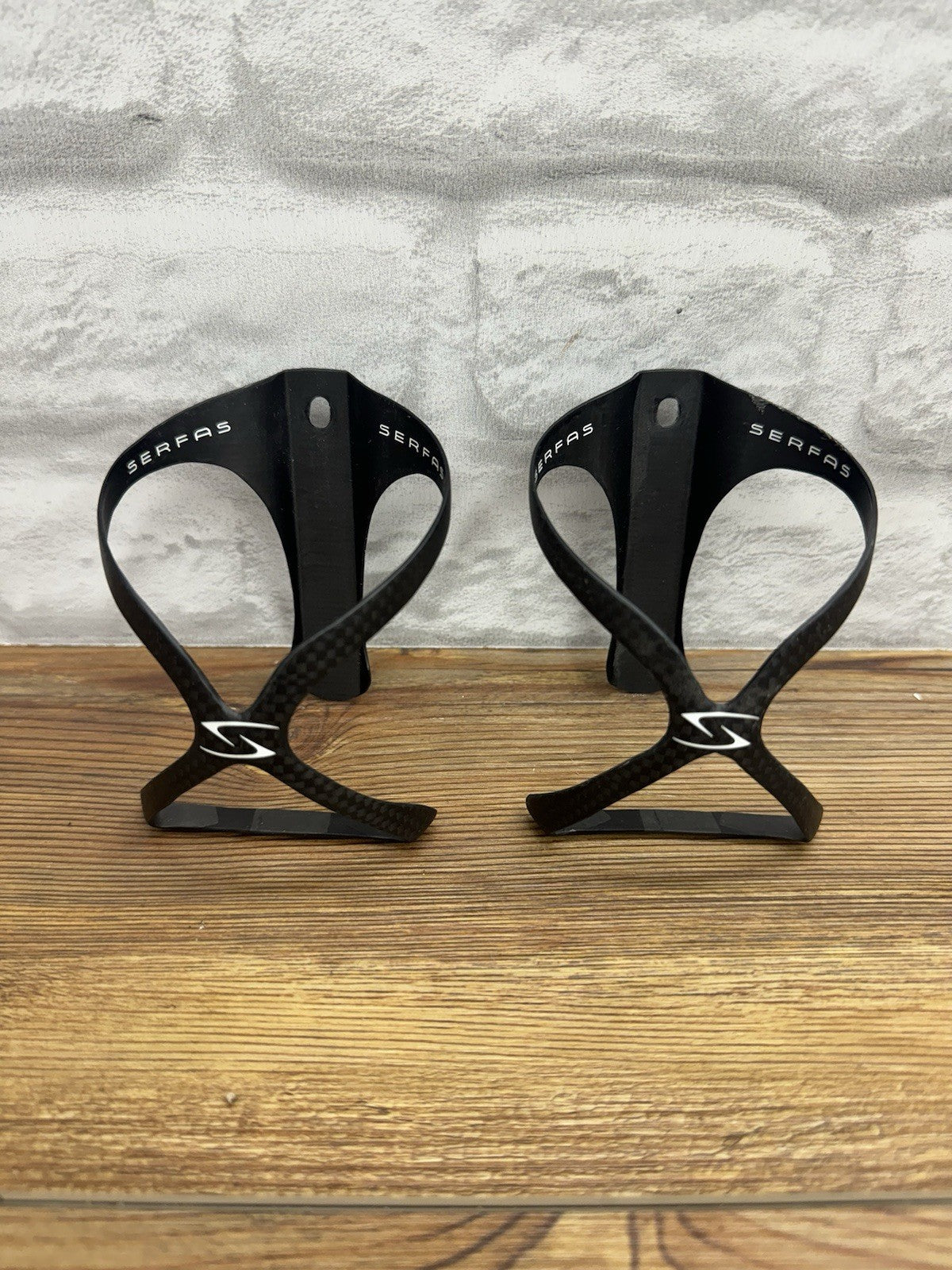 Serfas Carbon Bottle Cage Set