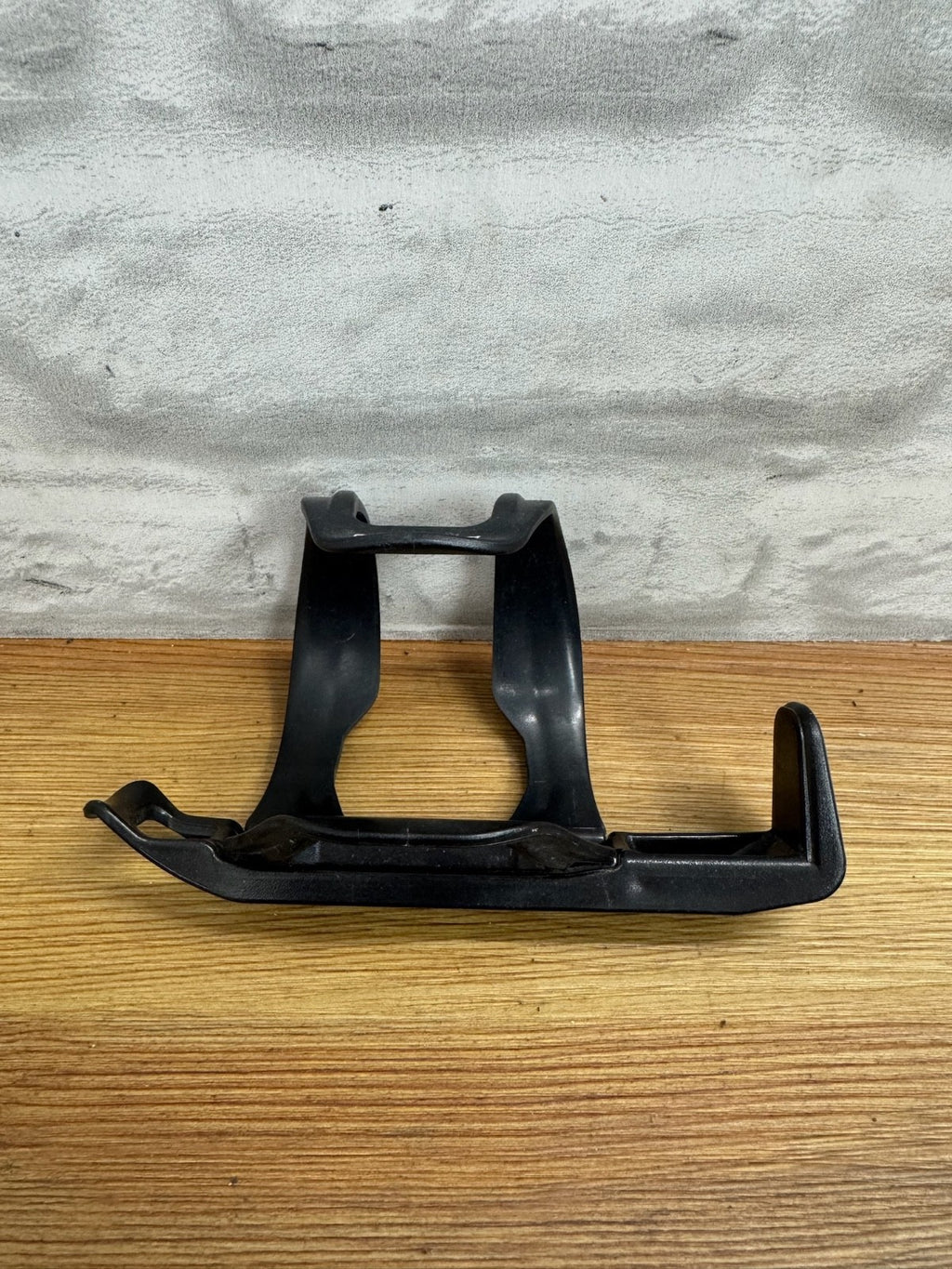 Forte Freeloader Plastic Water Bottle Cage -- Switchable Entry Sides