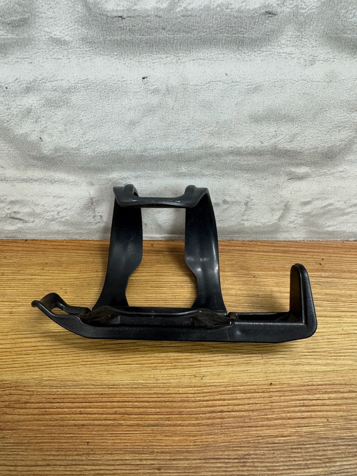 Forte Freeloader Plastic Water Bottle Cage -- Switchable Entry Sides