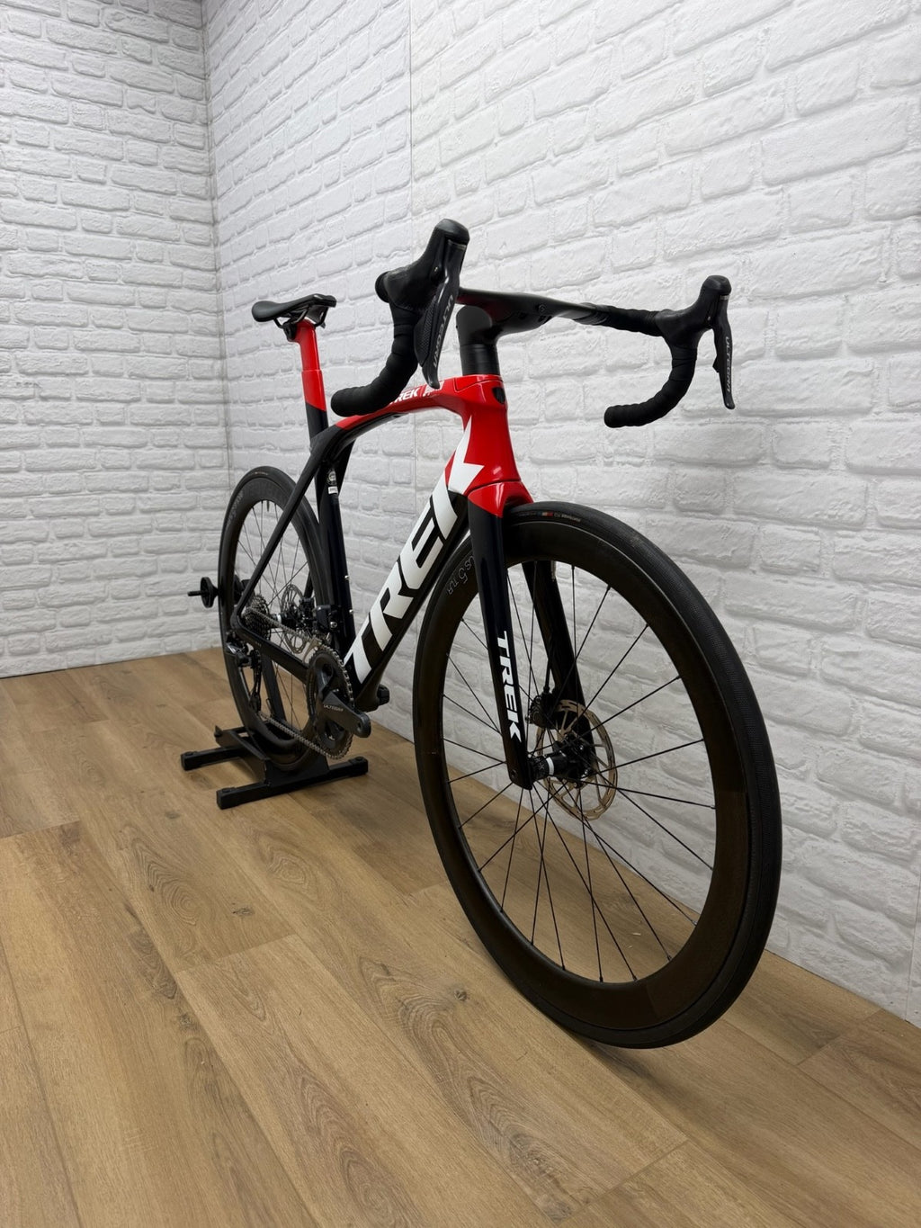 Trek Madone SLR 58cm Project One Team Segafredo Edition