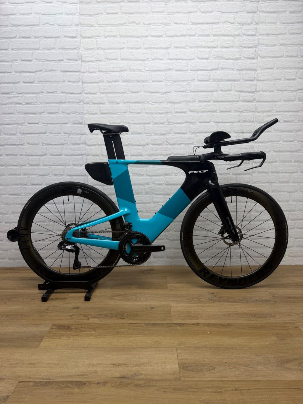 Felt IA Large Triathlon Bike