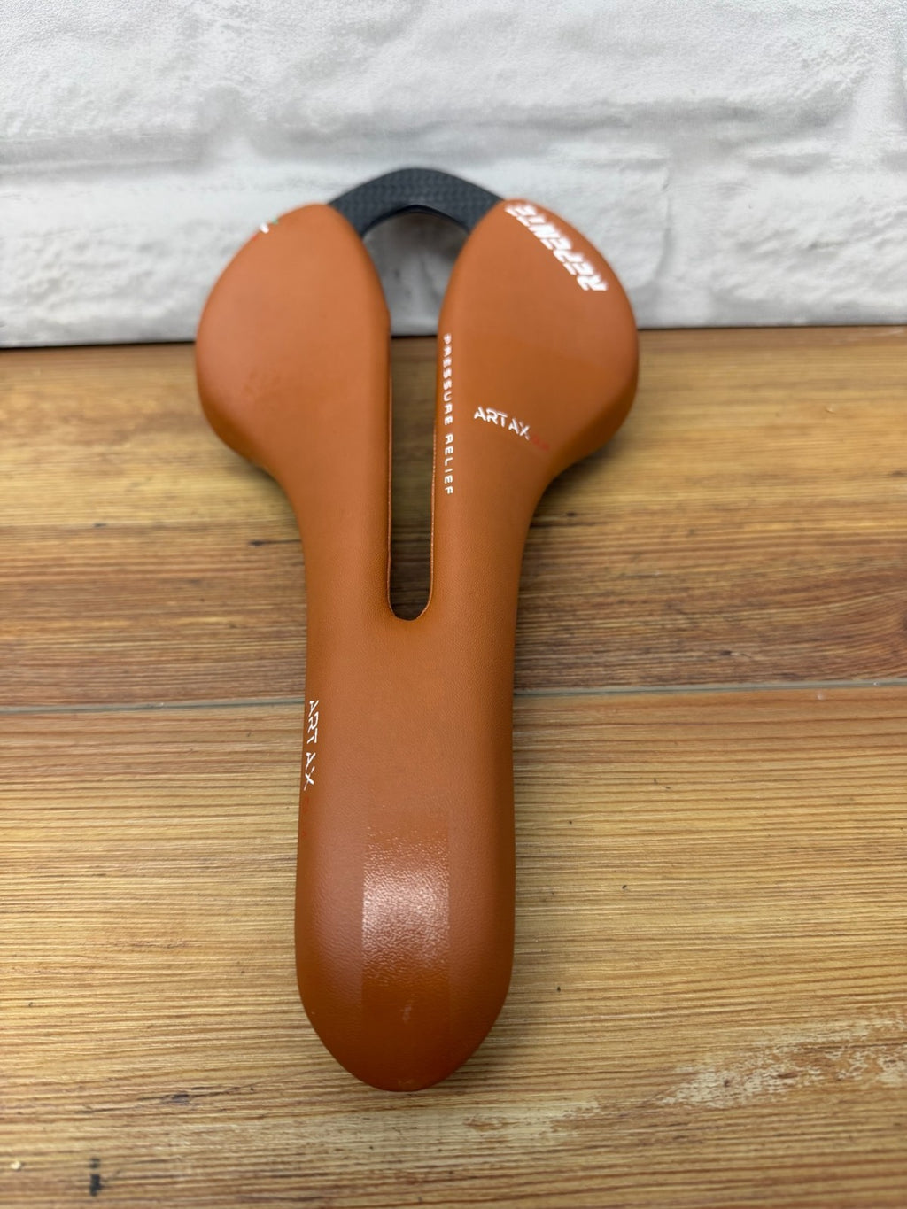 Repente Artax GLM Carbon Saddle TAKE OFF