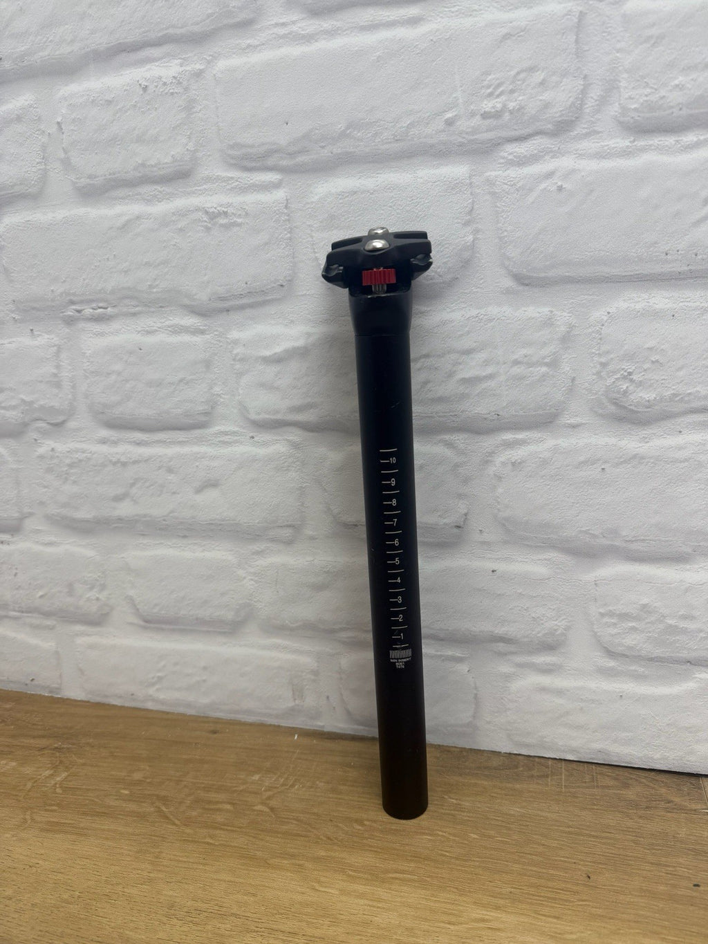 Lightweight And Sturdy Road Bike Seat Post