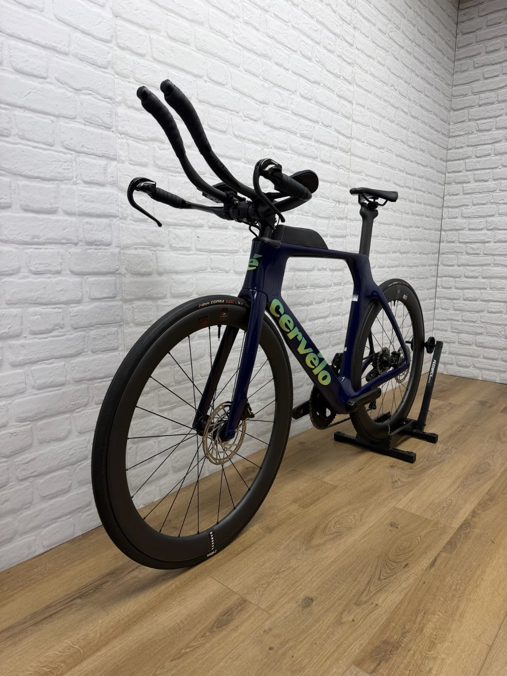2025 Cervelo P-Series 56cm Triathlon Bike