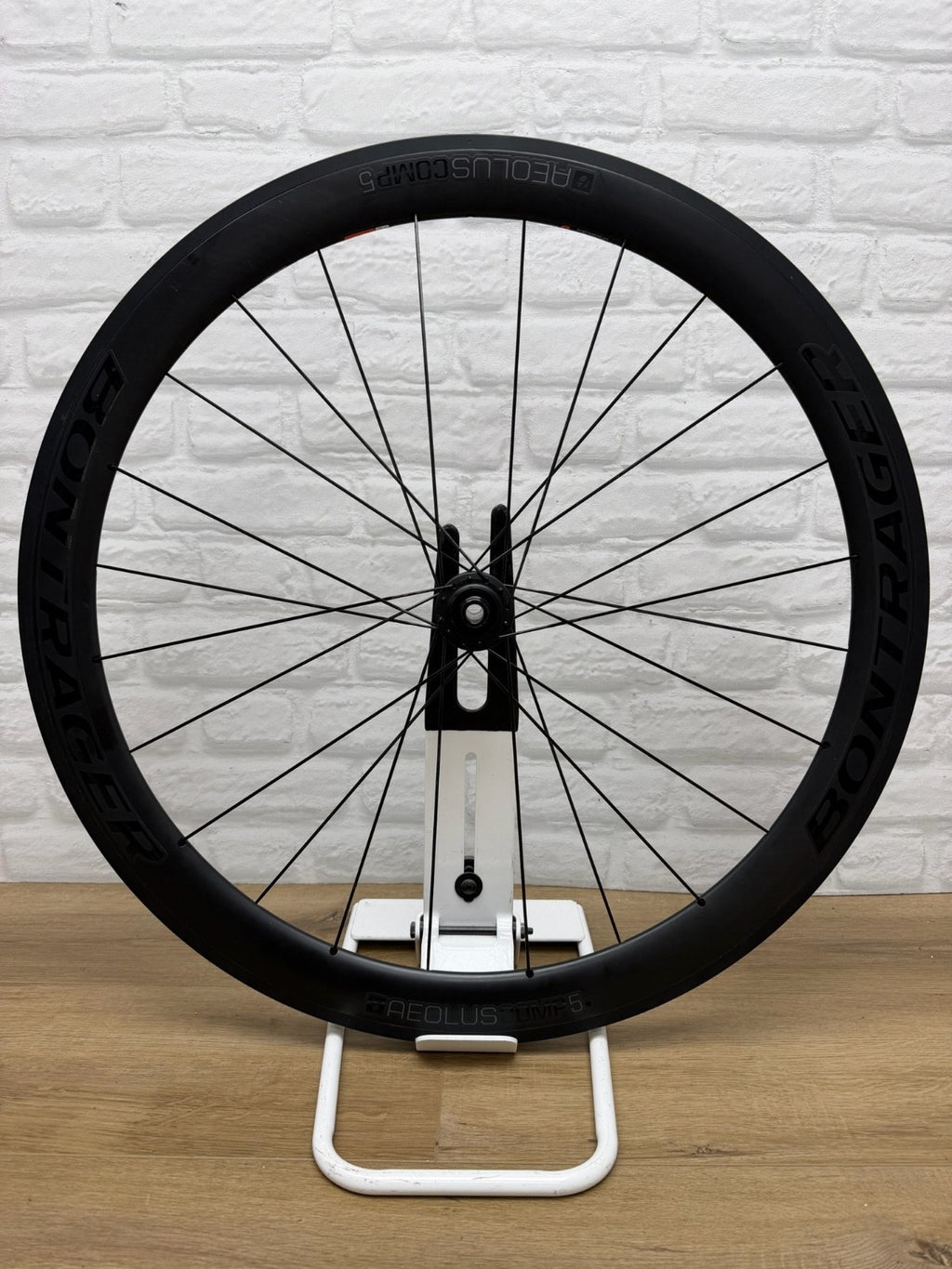 Bontrager Aeolus Comp 5 Front Wheel