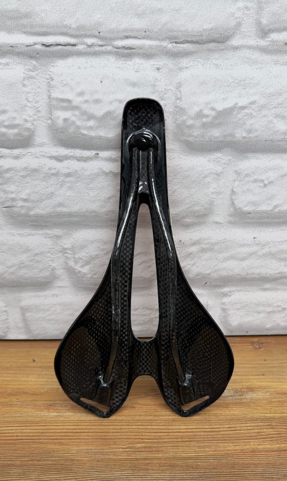 Road Bicycle Seat Saddle Pad Racing Bike Carbon Fiber Hollow Red