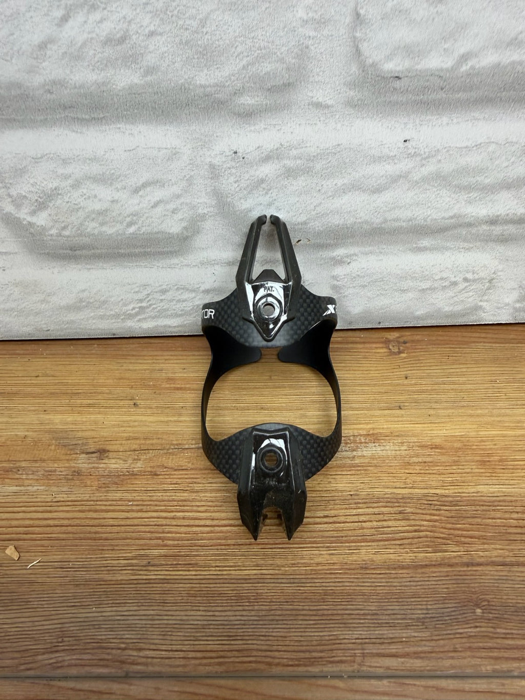 X Raptor Carbon Water Bottle Cage