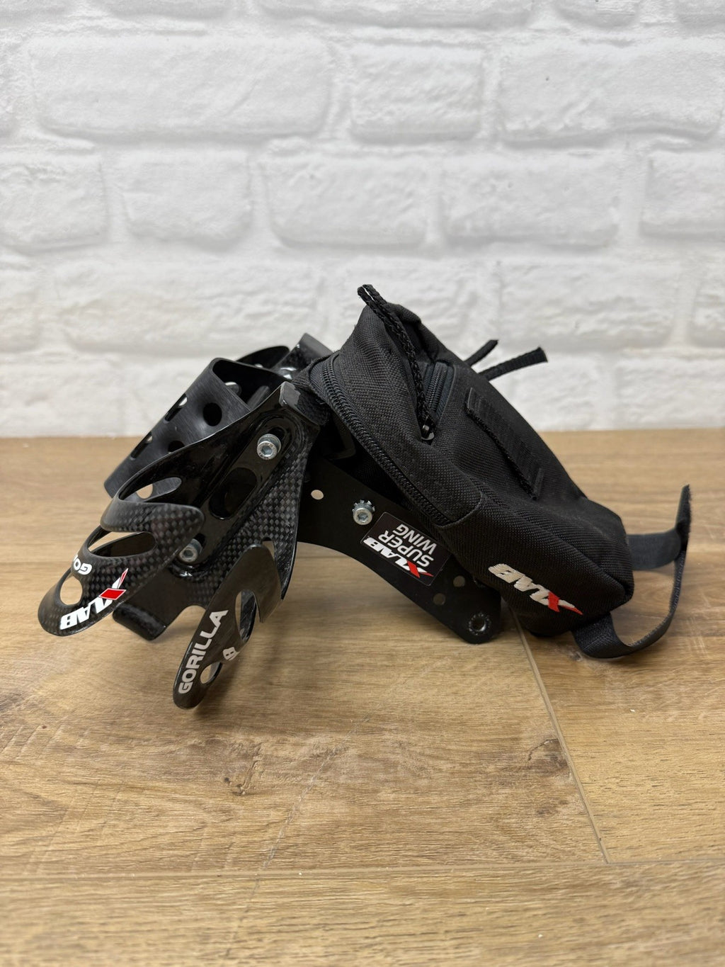 Xlab Super Wing Carrier With Xlab Gorilla Carbon Cage Set And Xlab Mini Bag