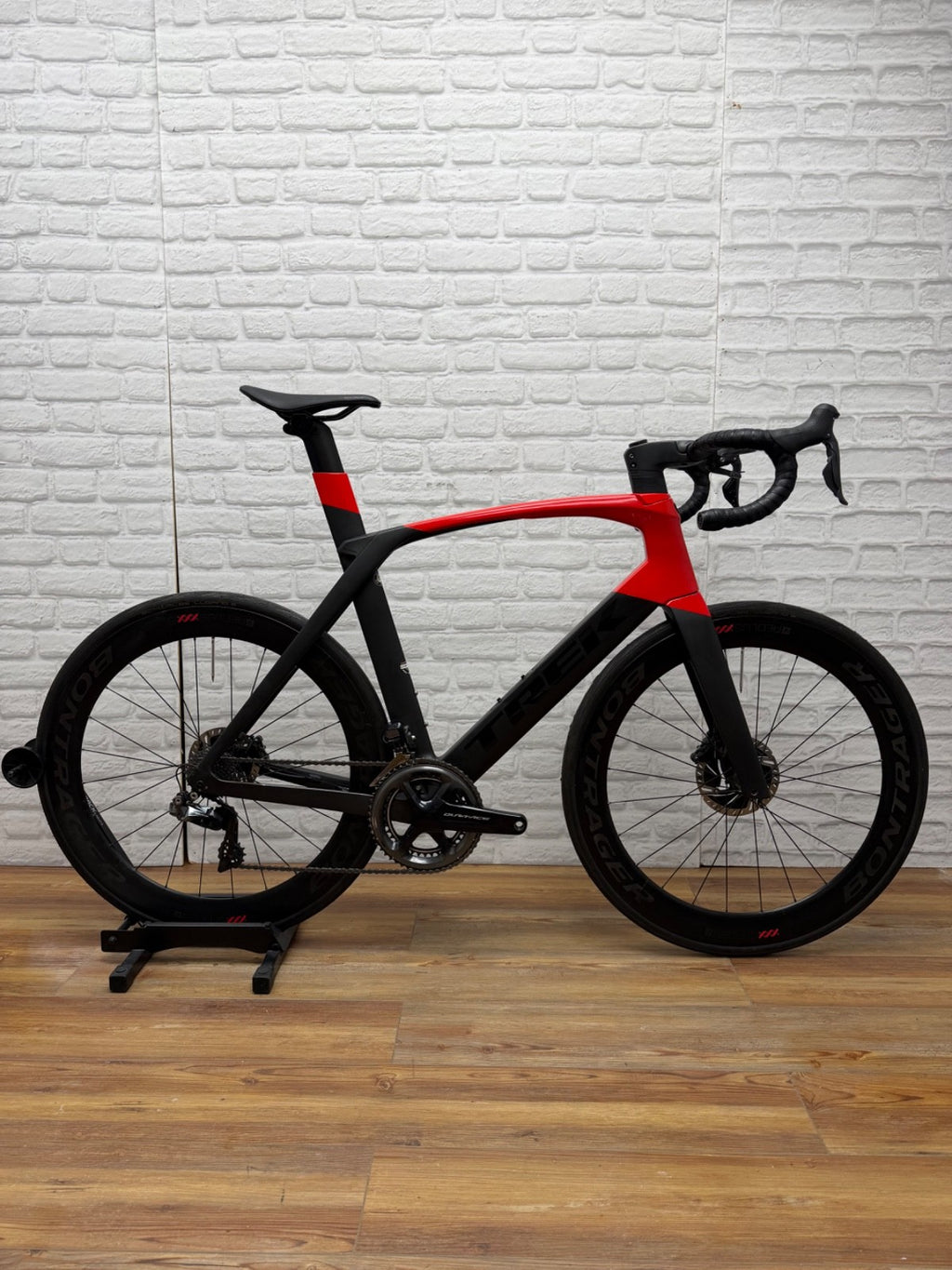 Trek Madone SLR 60cm Road Bike