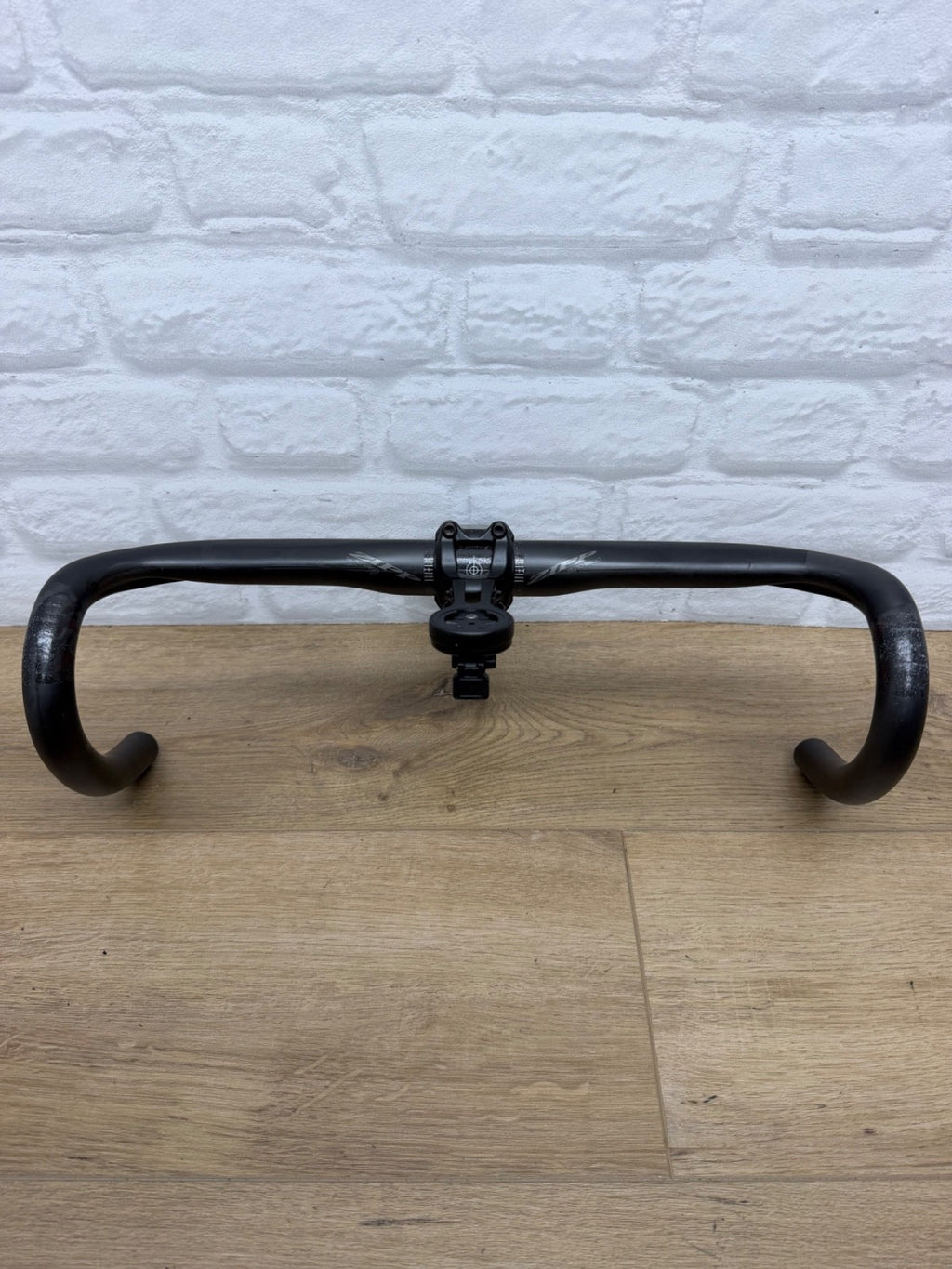 TAKE OFF Zipp SL70 Ergo Carbon 42cm Handlebars with 100mm SL Speed Carbon Stem