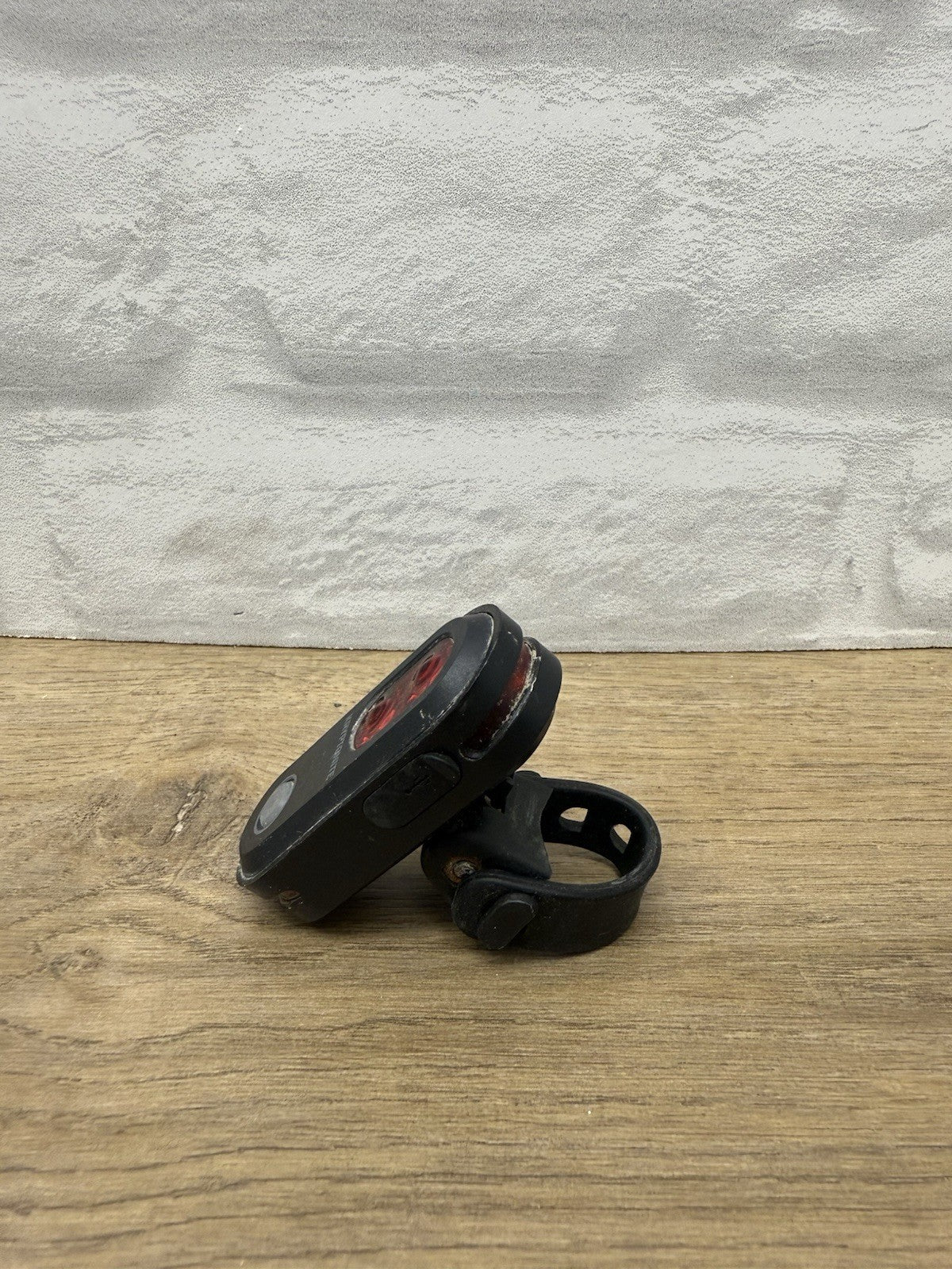  Kryptonite Avenue R-45 Rear Bike Light Red LED Taillight USB Rechargeable Strap