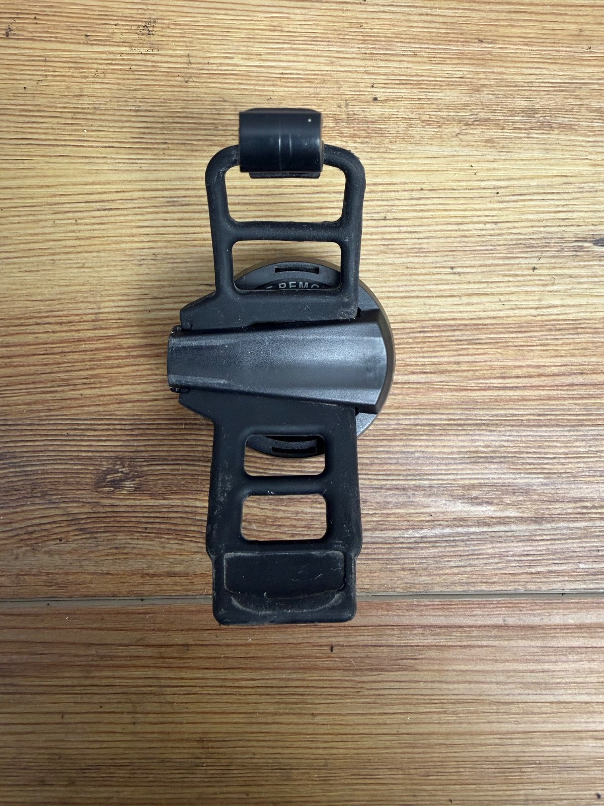 Recoil Waterproof Bluetooth Smartphone Remote Control