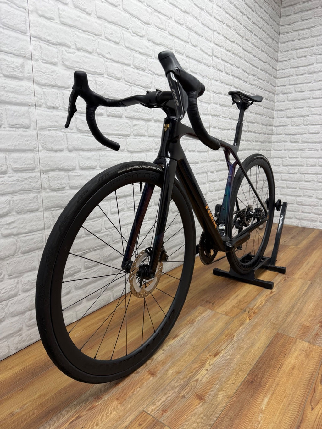 Trek Madone SL 6 Gen 8 Medium 2025 Road Bike