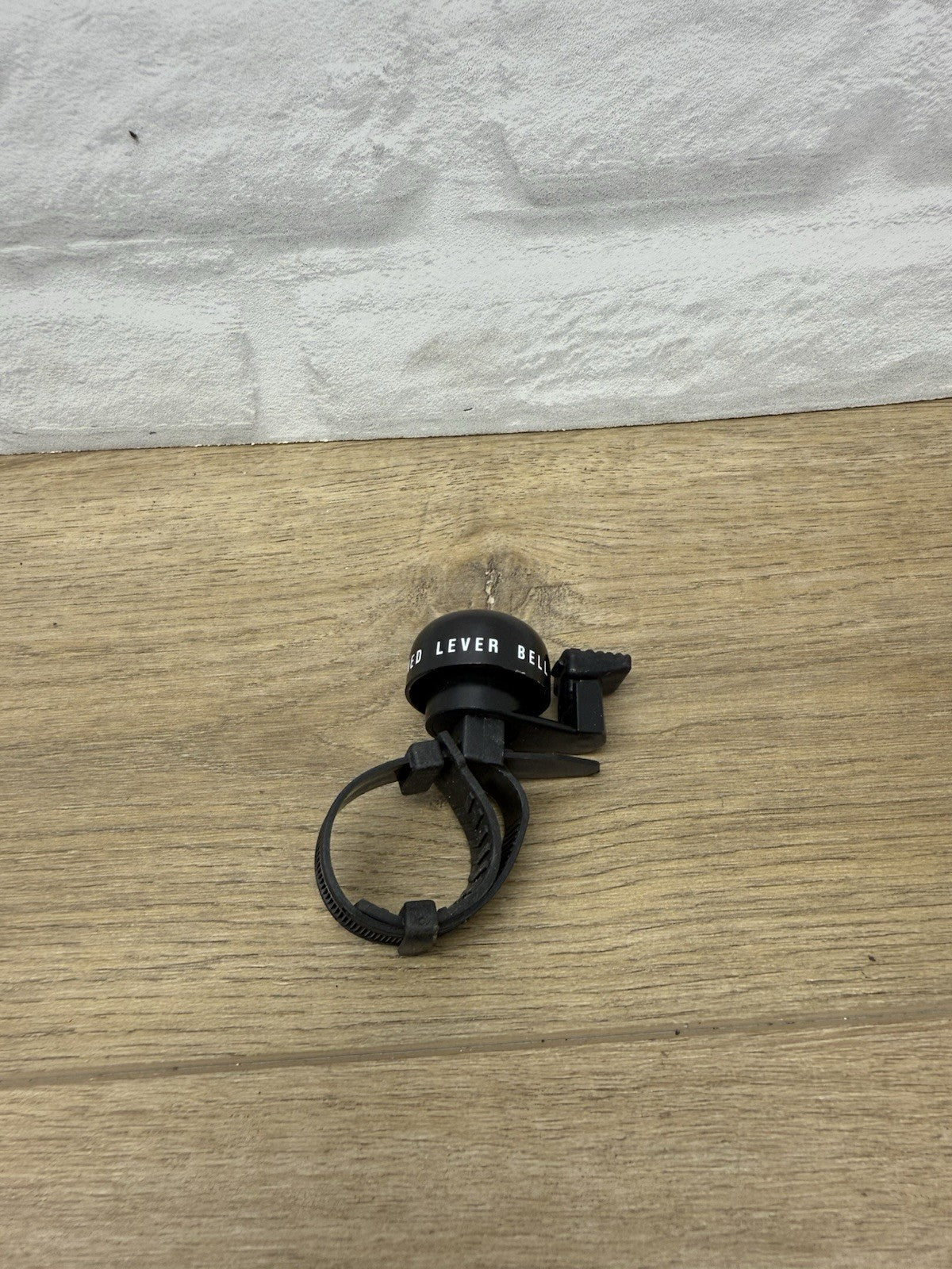 Nuvo Design Integrated Lever Bell