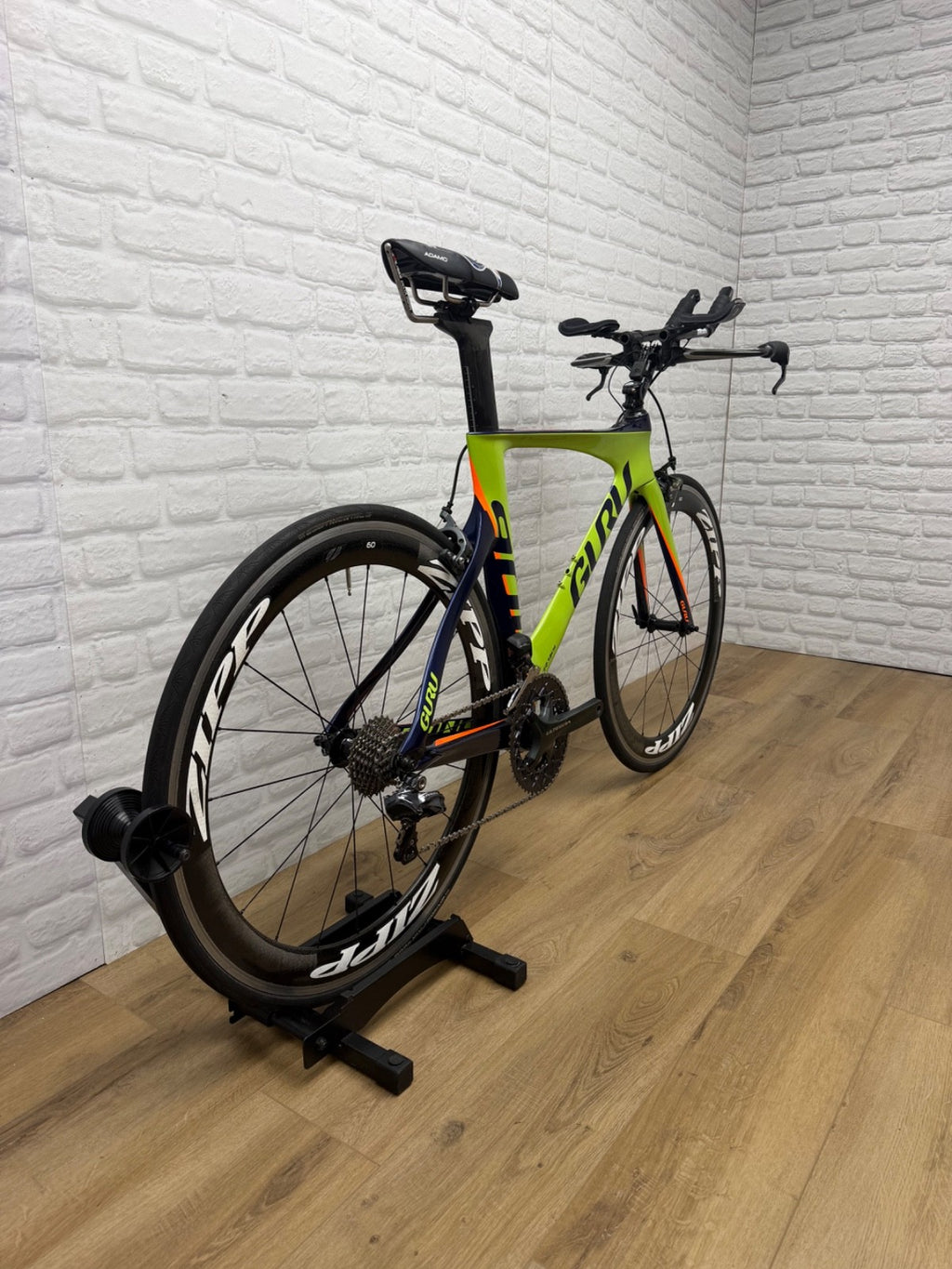 Guru CR.901 Small Triathlon Bike