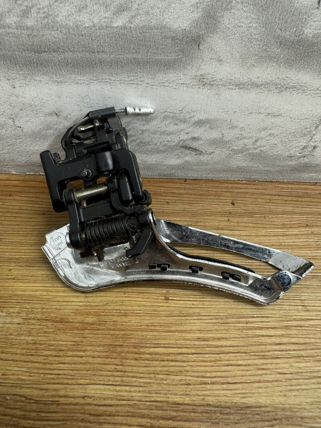 Shimano Ultegra FD-R8000 Braze On 11 Speed Front Derailleur