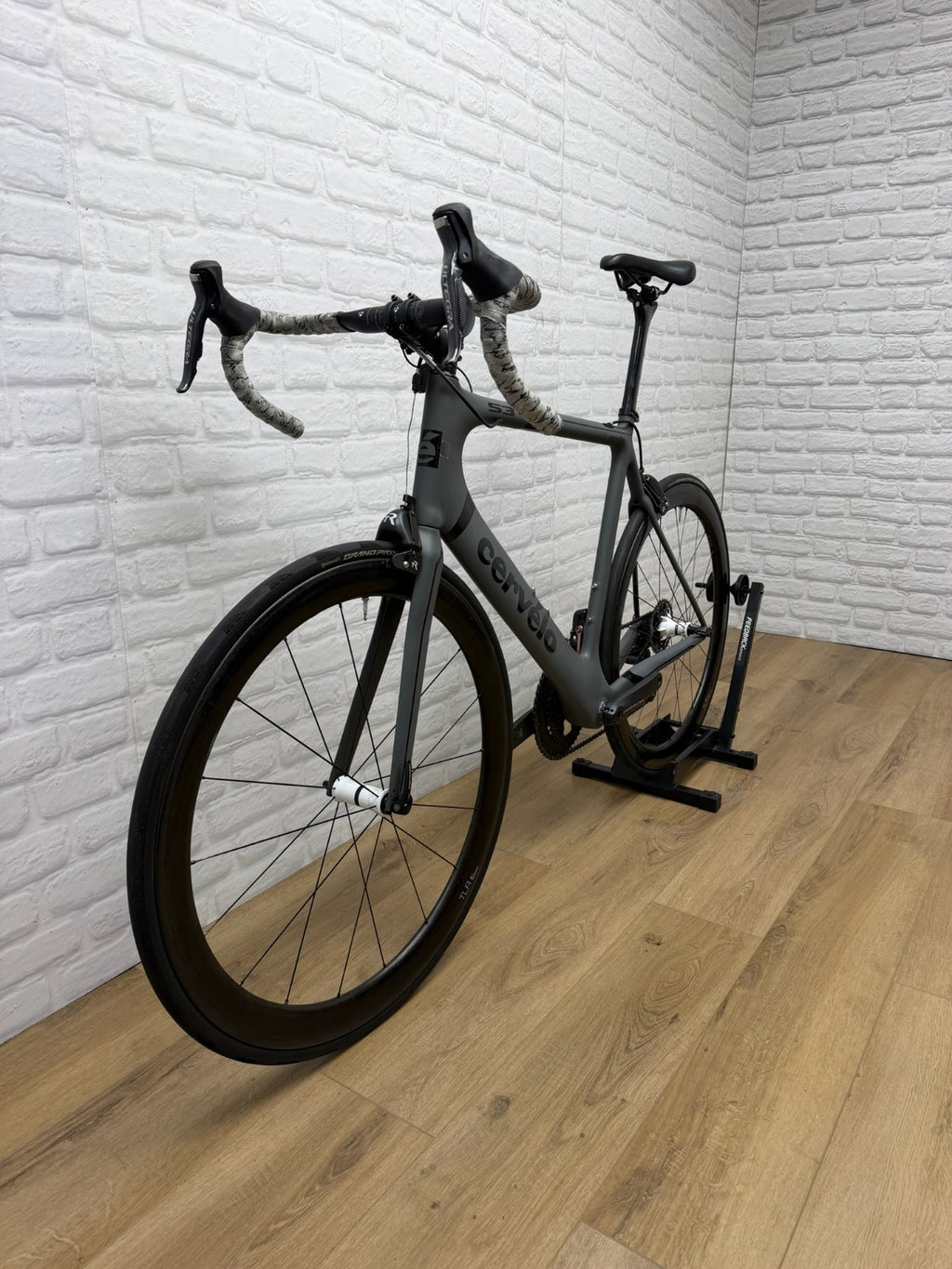 Cervelo S3 58cm Road Bike